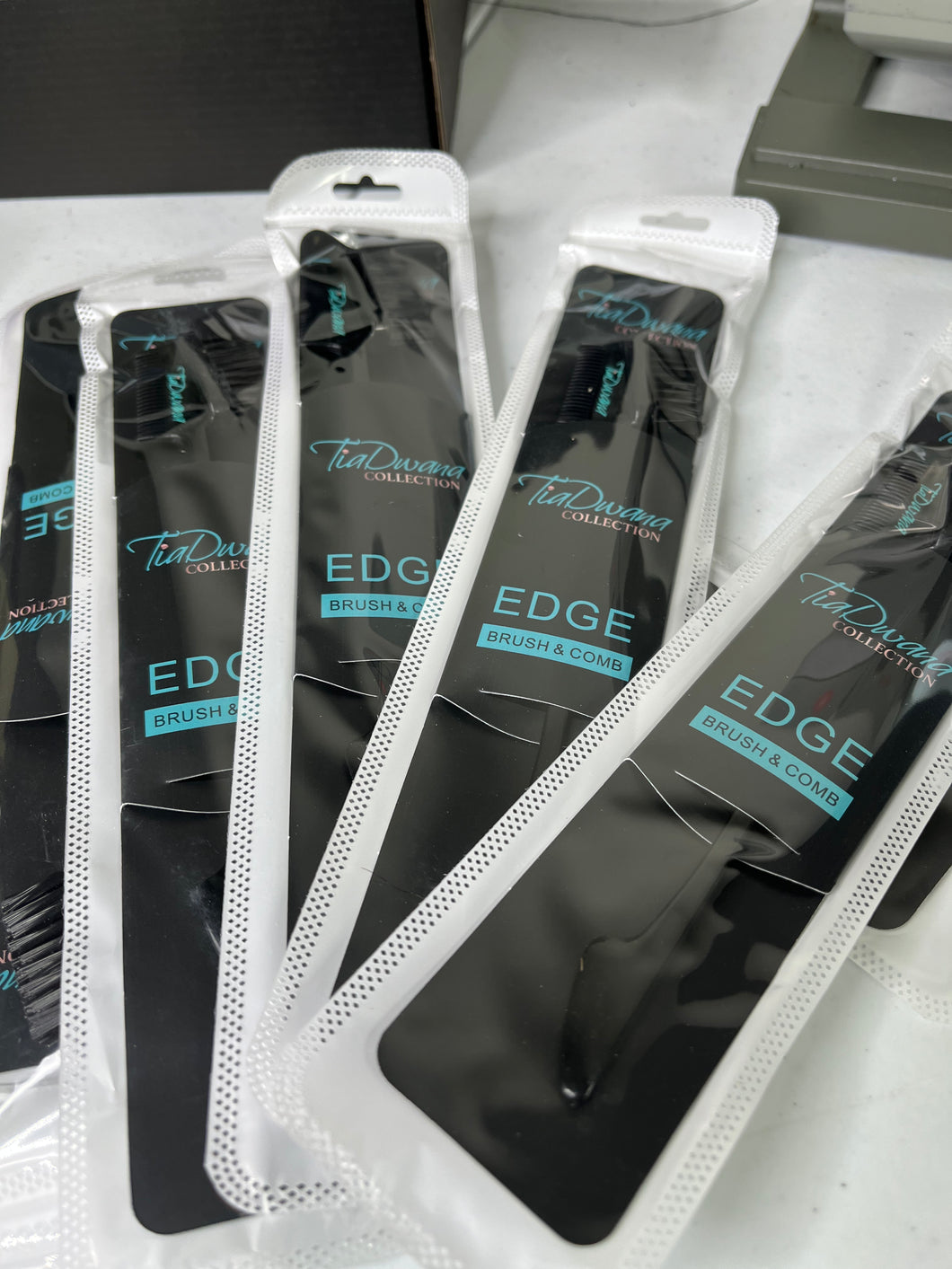 Edge comb